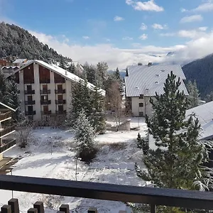 https://auron-montain-view.fr-provencehotel.com